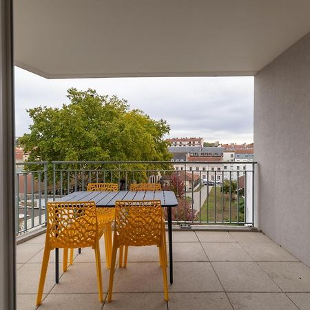 Be My Home - Les Mots Bleus Lyon Bagian luar foto