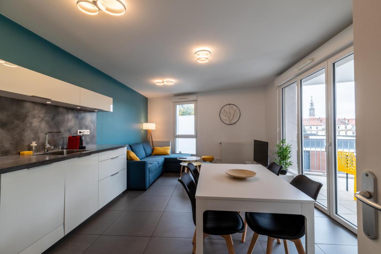 Be My Home - Les Mots Bleus Lyon Bagian luar foto