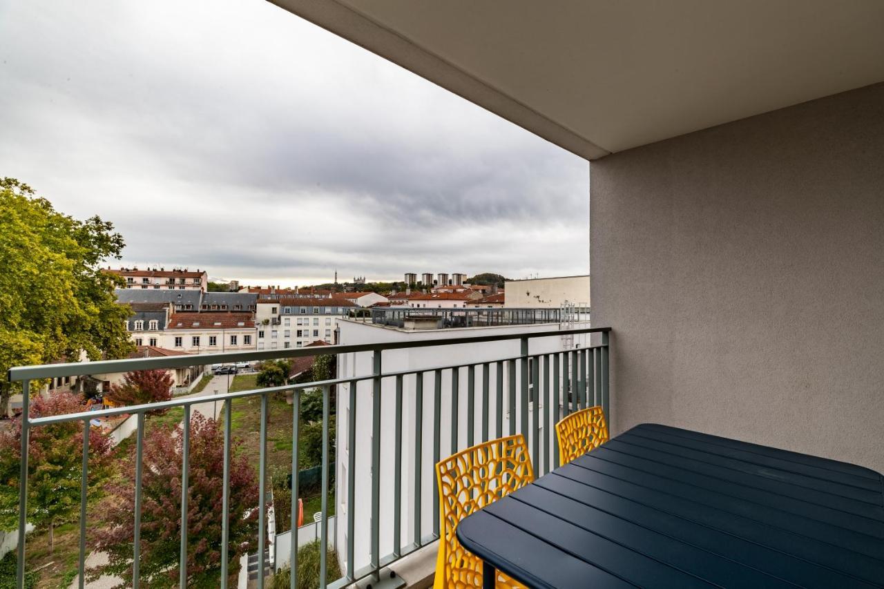 Be My Home - Les Mots Bleus Lyon Bagian luar foto